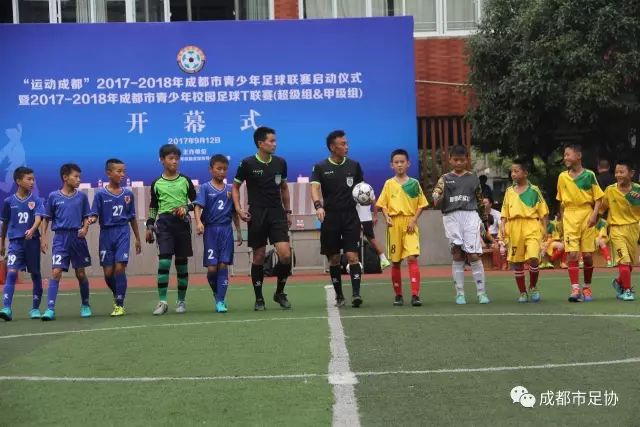 组图：中美两国运动员联合训练 莎头领衔双方气氛和谐